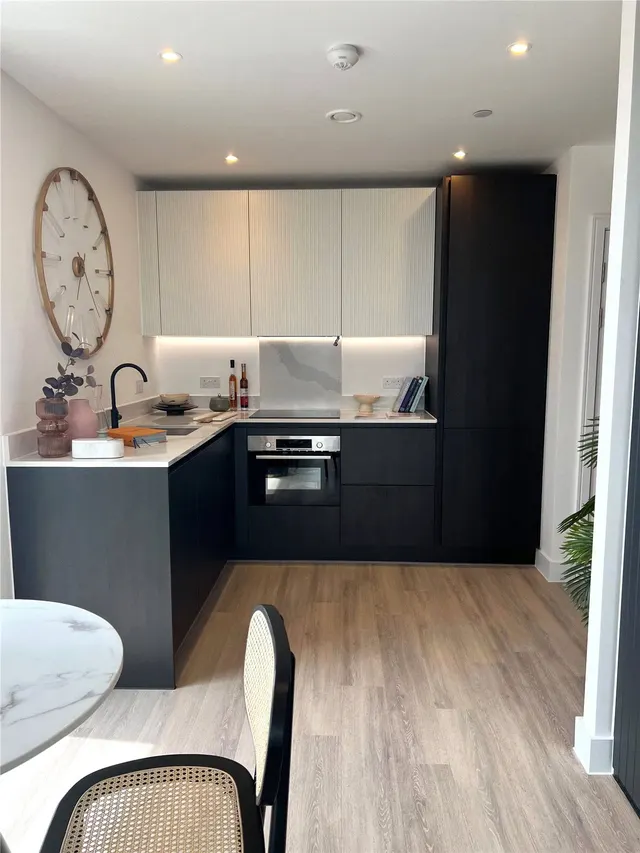 The Aster, Acton, W3, photo 2