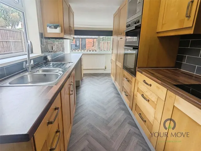 St. Johns Avenue, Kirkby-in-Ashfield, NG17, photo 3