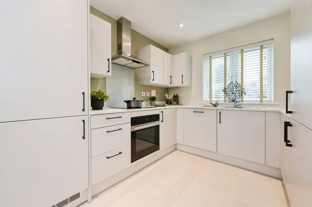 The Lower Acre, Horton Heath, SO30, photo 3