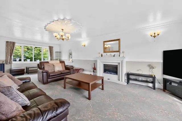 Greenton Avenue, Scholes, BD19, photo 2