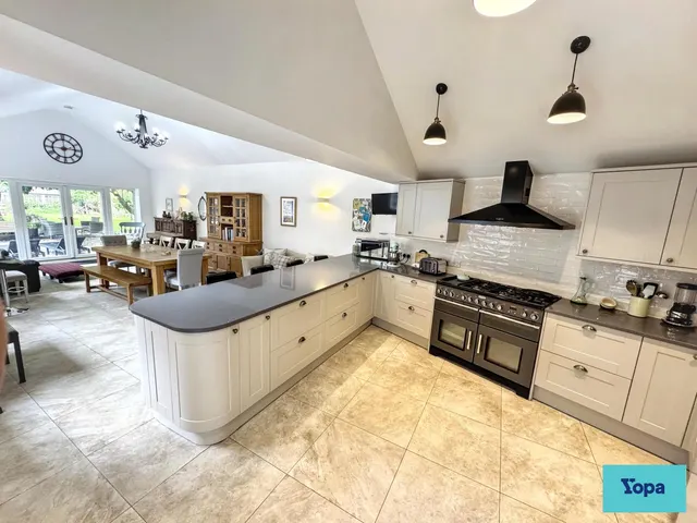 Water Street, Martock, TA12, photo 1