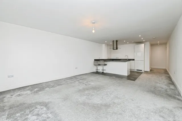 Photo 2 — Halle Mews, Benfleet, Essex, SS7