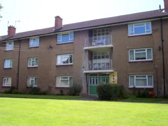 Bedroom flat available immediatley, photo 1