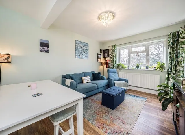 Deepdene Gardens, Brixton, SW2, photo 1