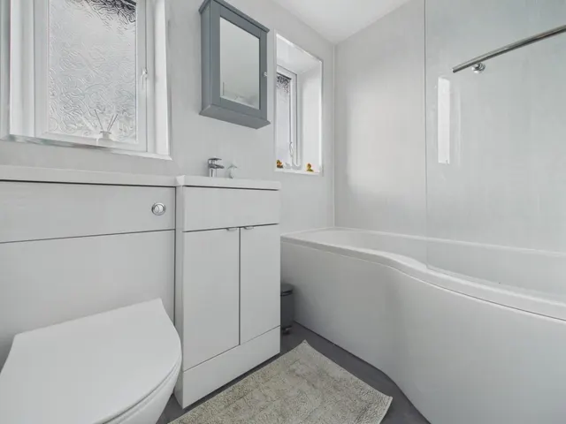 Newman Road, Rotherham, S60, photo 3