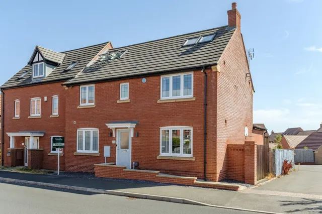 Allendale Road, Loughborough, LE11, photo 1