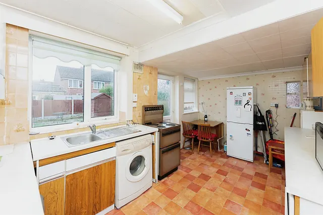Photo 2 — Woodsome Drive, Whitby, Ellesmere Port