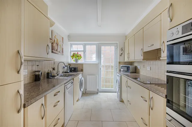 Beacon Drive, Seaford, photo 3