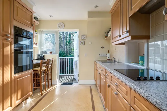Shirleys Drive, Macclesfield, photo 2
