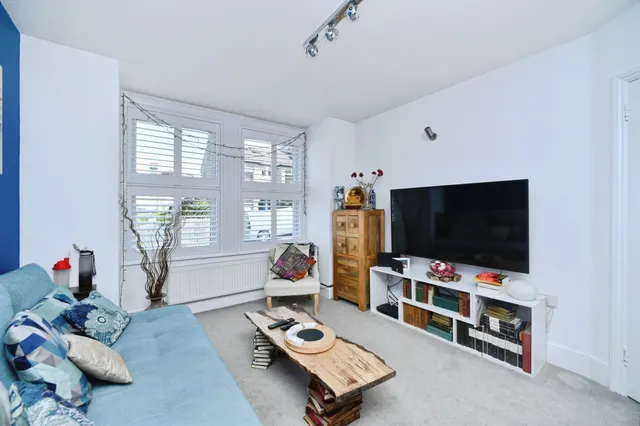 Photo 2 — Sandown Road, Brighton