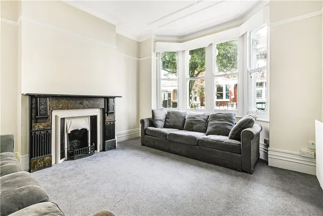 Norfolk House Road, London, SW16, photo 2