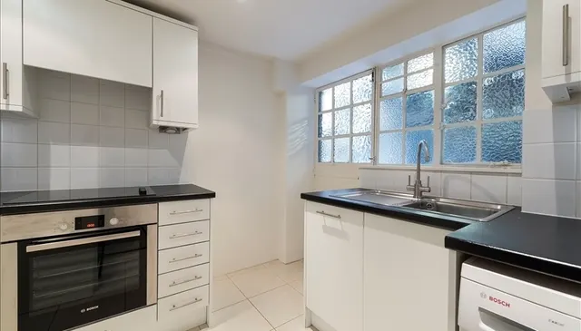 Photo 2 — Pelham Court, Fulham Road, London SW3