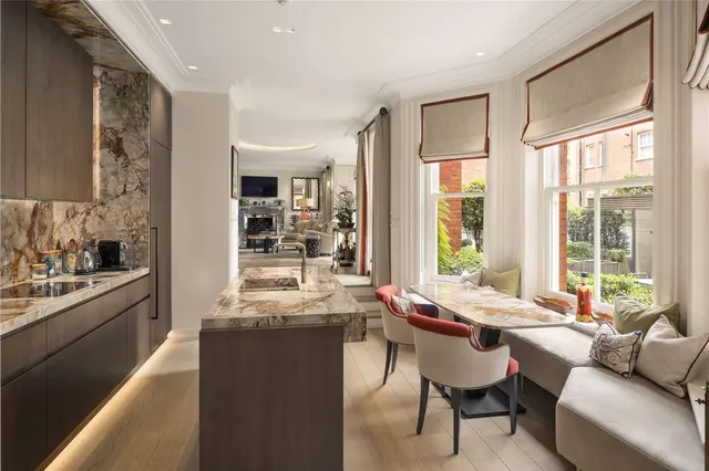Photo 3 — Draycott Avenue, The Draycott, London, SW3 3AA