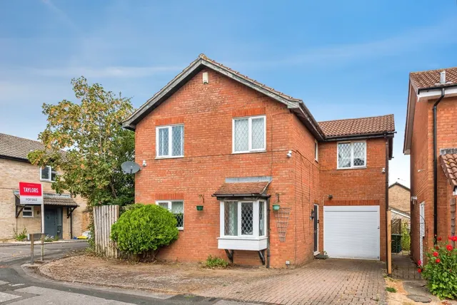 King Henry Drive, Grange Park, Swindon, Wiltshire, SN5, photo 1