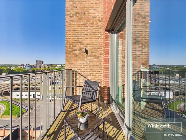Lismore Boulevard, Colindale, NW9, photo 1