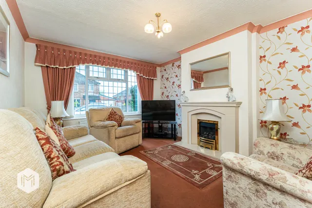 Photo 2 — Queens Avenue, Bromley Cross, Bolton, BL7 9BJ