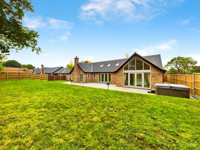 Photo 2 — Chequers Lane, Saham Toney, IP25