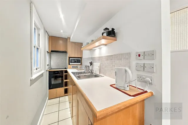 Photo 2 — Belgrave Road, London, SW1V 2BL