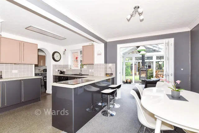 Chippendayle Drive, Harrietsham, ME17, photo 3