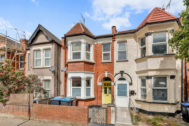 Chapter Road, London, NW2, photo 1