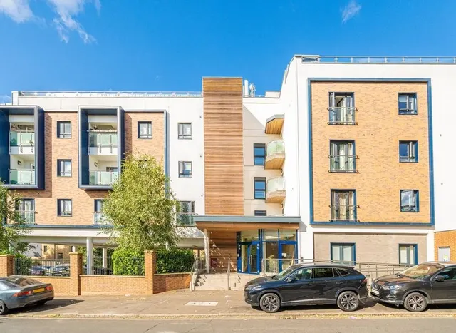 Sidmouth Avenue, Isleworth, TW7, photo 1