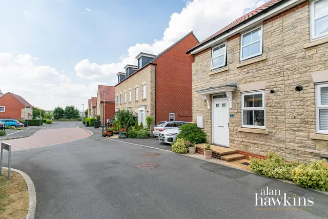 Dew Way, Calne, SN11, photo 1