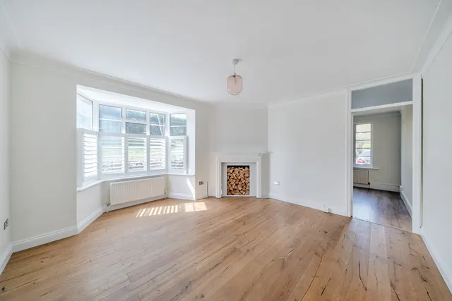 Manor Gardens, Acton, London, W3, photo 1