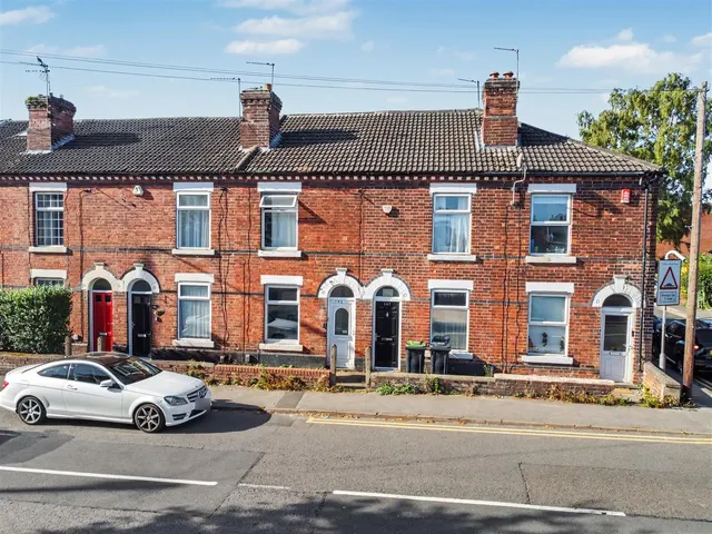 Wollaton Road, Beeston, NG9, photo 1
