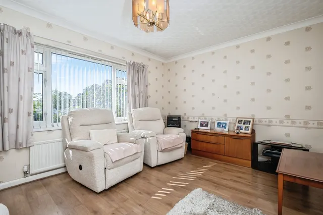 Photo 2 — Manor Drive, Ivybridge