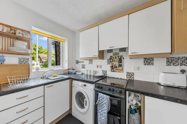 Photo 2 — Flaxley Close, Birchwood, Warrington, Warrington, WA3 6TN
