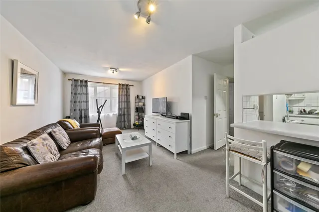 Marksbury Ave, TW9, photo 2