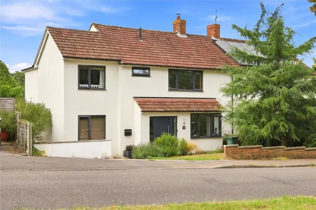with 4 bedrooms in Saffron Walden, CB11, photo 1