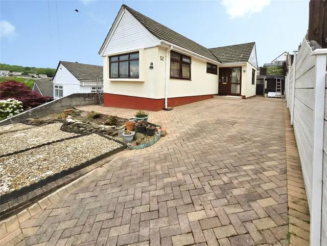 2 bedroom house — Hollycroft Road, Plymouth, Devon, PL3