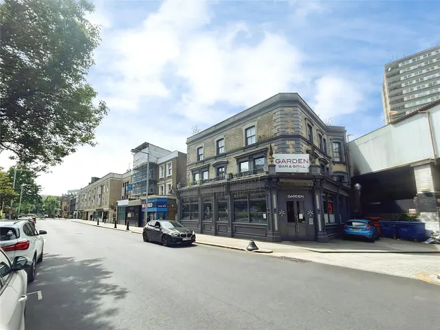 Bramley Road, London, W10, photo 1