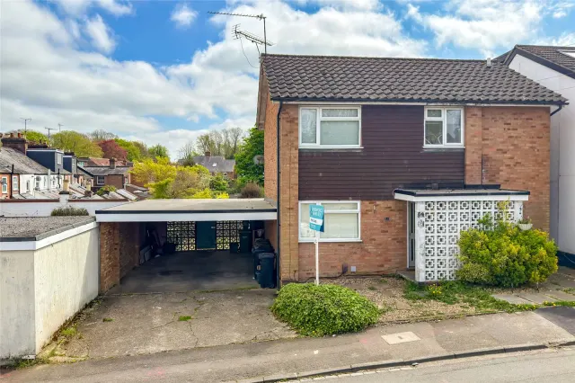 house — Harpenden Rise, Harpenden, Hertfordshire, AL5 3BG