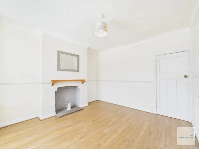 Photo 3 — Jasmine Road, Basford