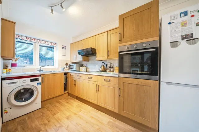 Alexandra Road, Heathfield, TN21, photo 3