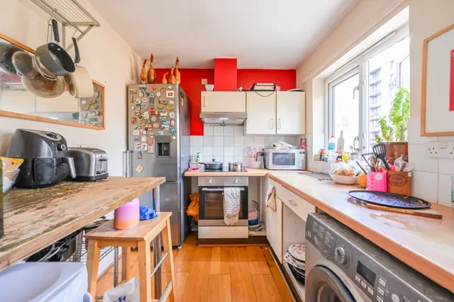 Photo 2 — 12 Wharf View Court, 12 Blair Street, London