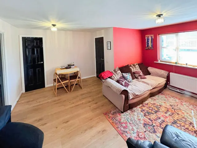 Diamond Close, Nottingham, NG10, photo 3