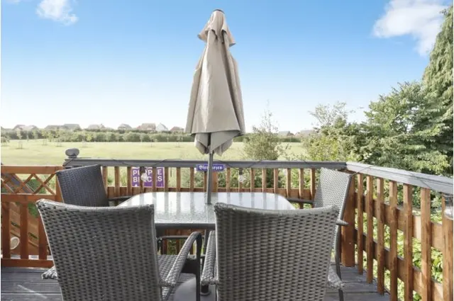 Ravenscourt Walk, Shrewsbury, SY3, photo 2