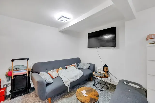 Photo 3 — Flat F 3 Ambleside Avenue, Lambeth, London, SW16 6AD