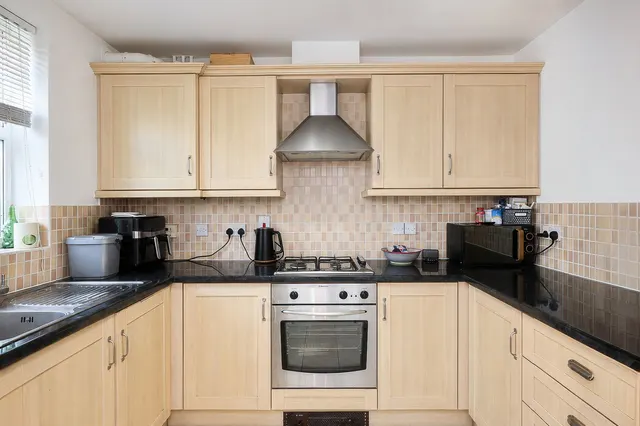 Headlands, Fenstanton, PE28, photo 3
