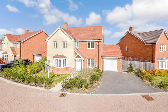 Maddocks Close, Paddock Wood, TN12, photo 1