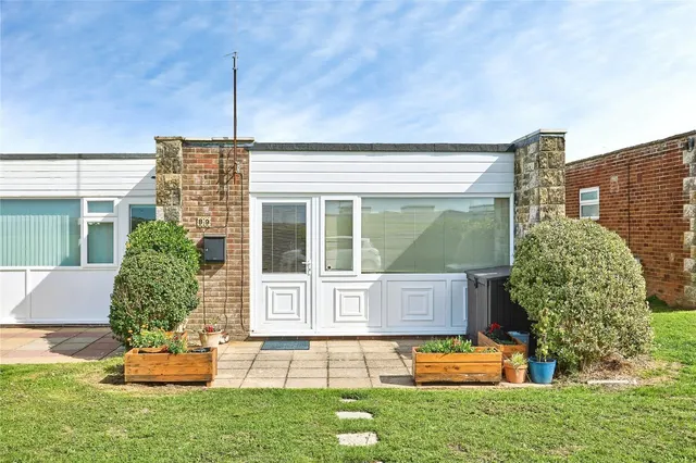 Monks Lane, Freshwater, PO40, photo 1