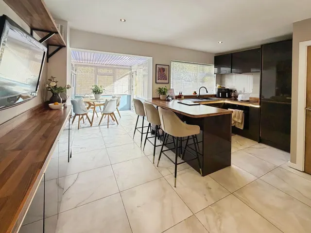 Churchfield Drive, Rainworth, NG21, photo 3