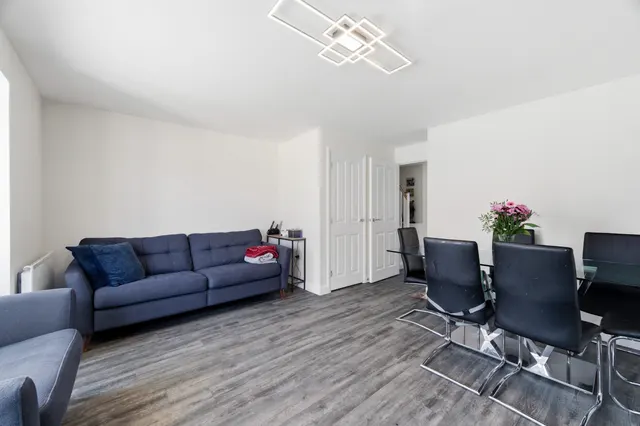 Photo 3 — Bolebec Avenue, Eagle Farm South, Milton Keynes, Milton Keynes, MK17 7AE