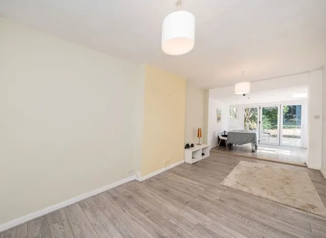Photo 2 — Wingfield Road, Kingston Upon Thames, KT2