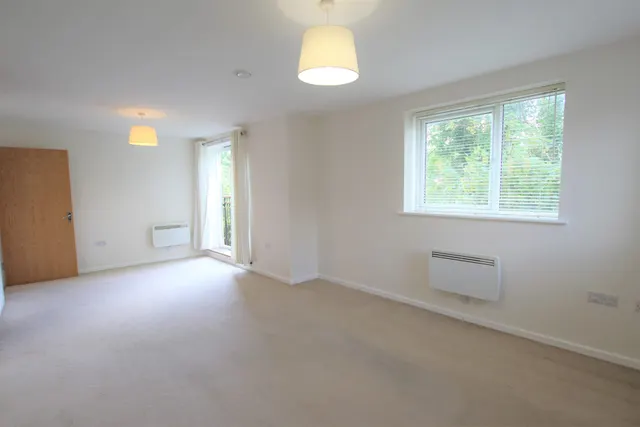 Photo 3 — Flat 4, Carinthia House, Milton Keynes, 31 Broughton Grounds Lane, MK10 7FD