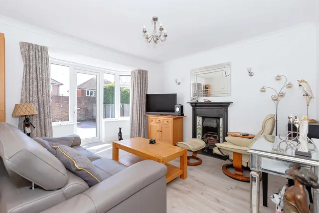 Keymer Crescent, Worthing, BN12, photo 3