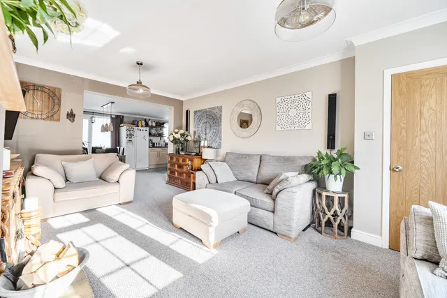 Fenny Road, Stoke Hammond, MK17, photo 2